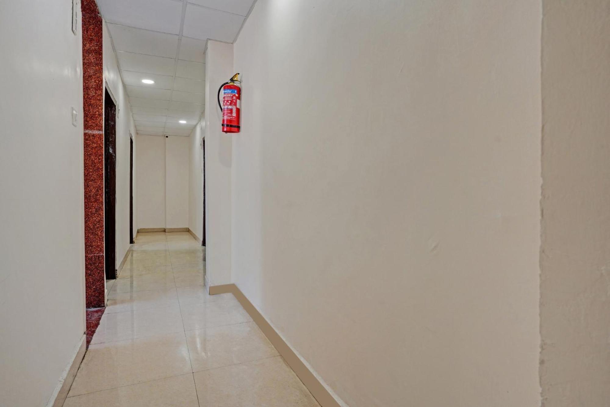 Hotel O Flagship Hotel Gulmohar Inn Бхопал Экстерьер фото